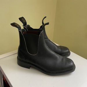 Blundstone black boots UK 4.5